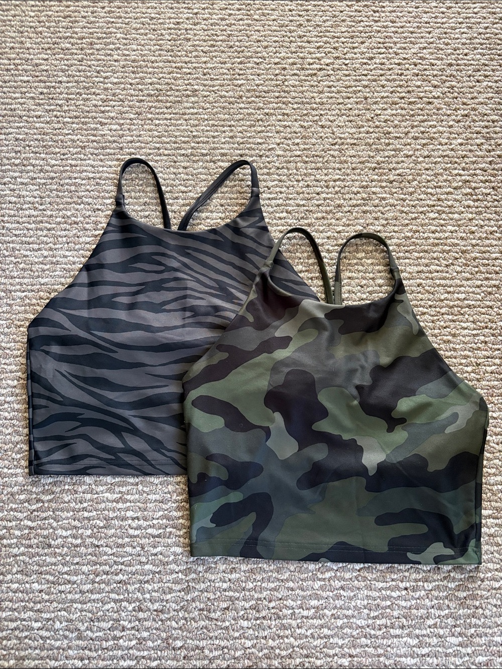 Old Navy Set of 2 Camo & Zebra Print Workout Crop Tank Tops Size M